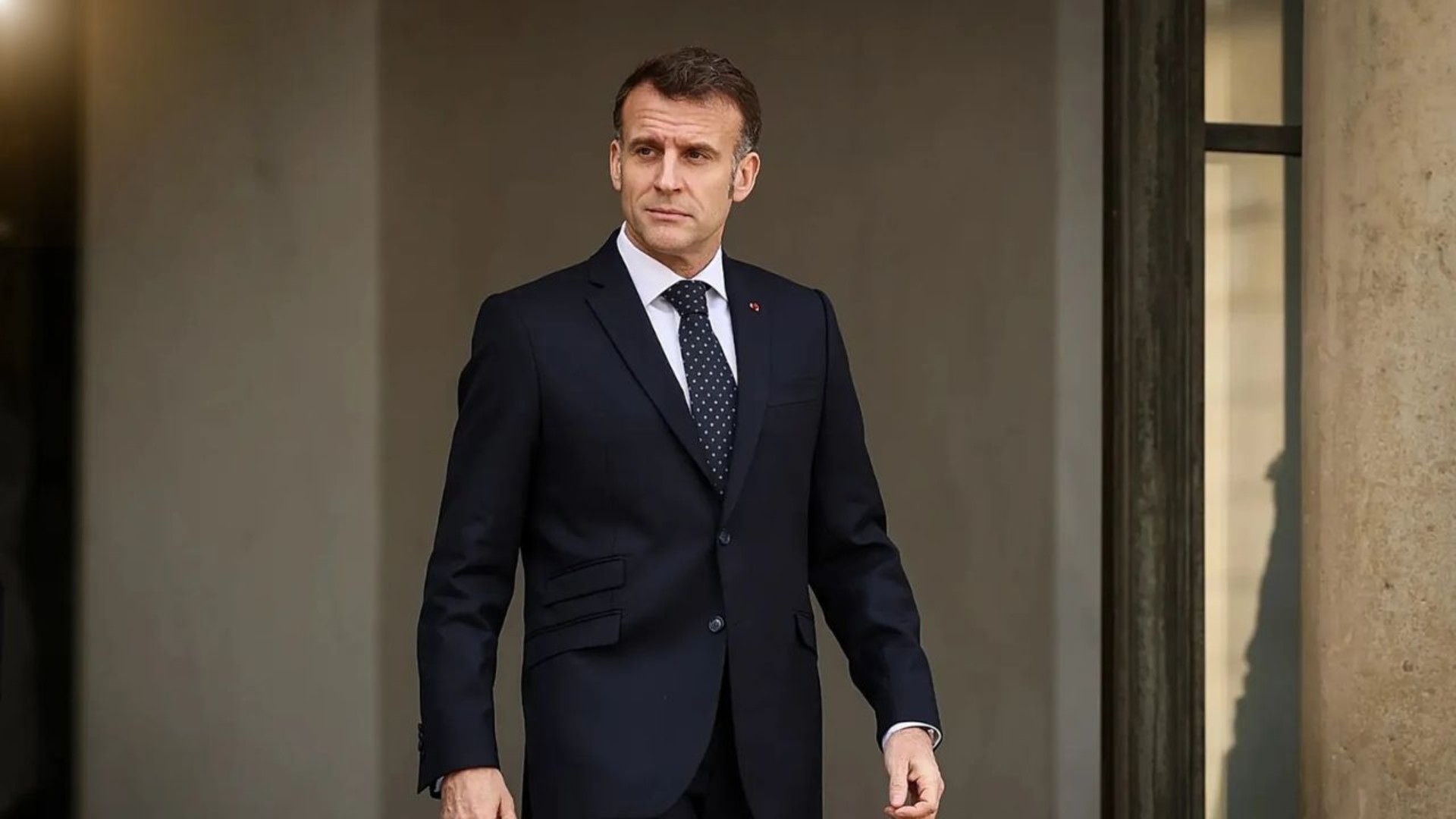 Macron fala sobre dissuasão nuclear na Europa