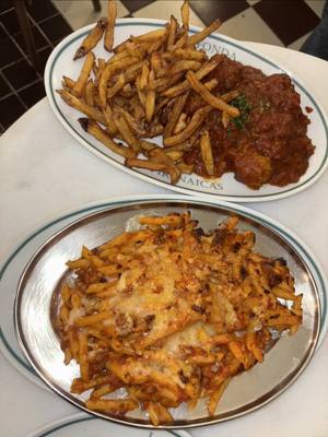 Descubra La Fonda de Pirenaicas em Barcelona! 🍽️✨